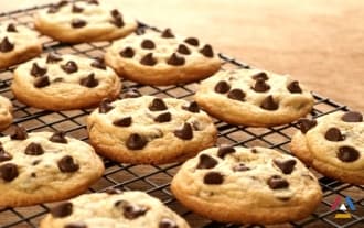 How to bake Chocolate chip cookies