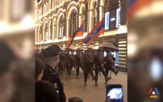 March of the Armenian military group through the streets of Moscow. video