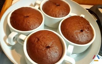 Cooking cupcakes in cups without an oven