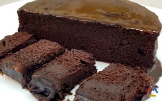 Без сахара и муки: Диетический шоколадный торт за 5 минут
