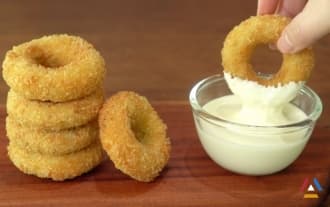 How to make crispy chicken donuts and cheese sauce at home