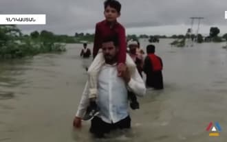 400 человек погибли в результате наводнения в Индии