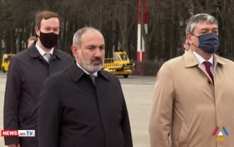 Armenian Prime Minister arrives in Russia